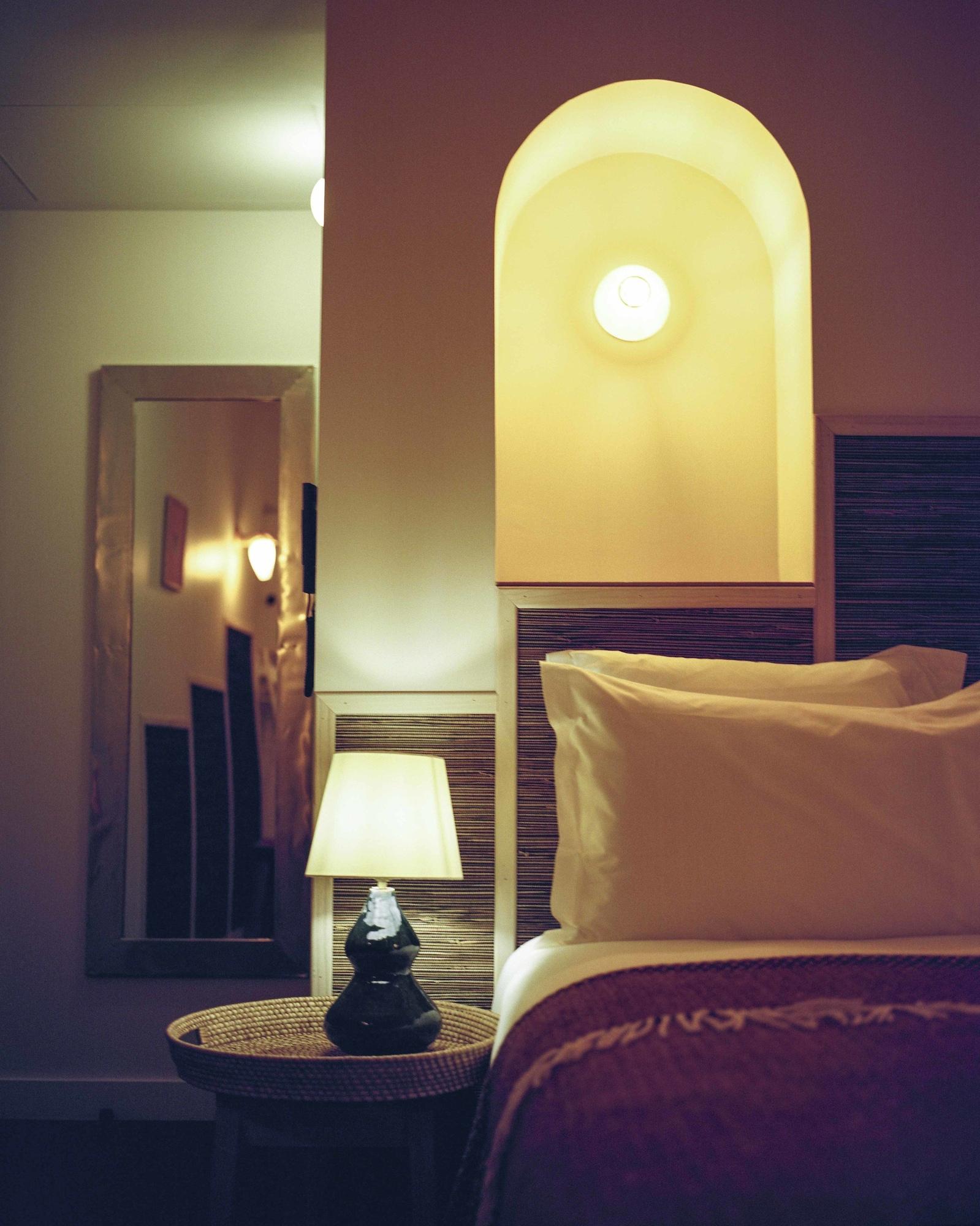 Hotel Habituel Paris Exterior photo