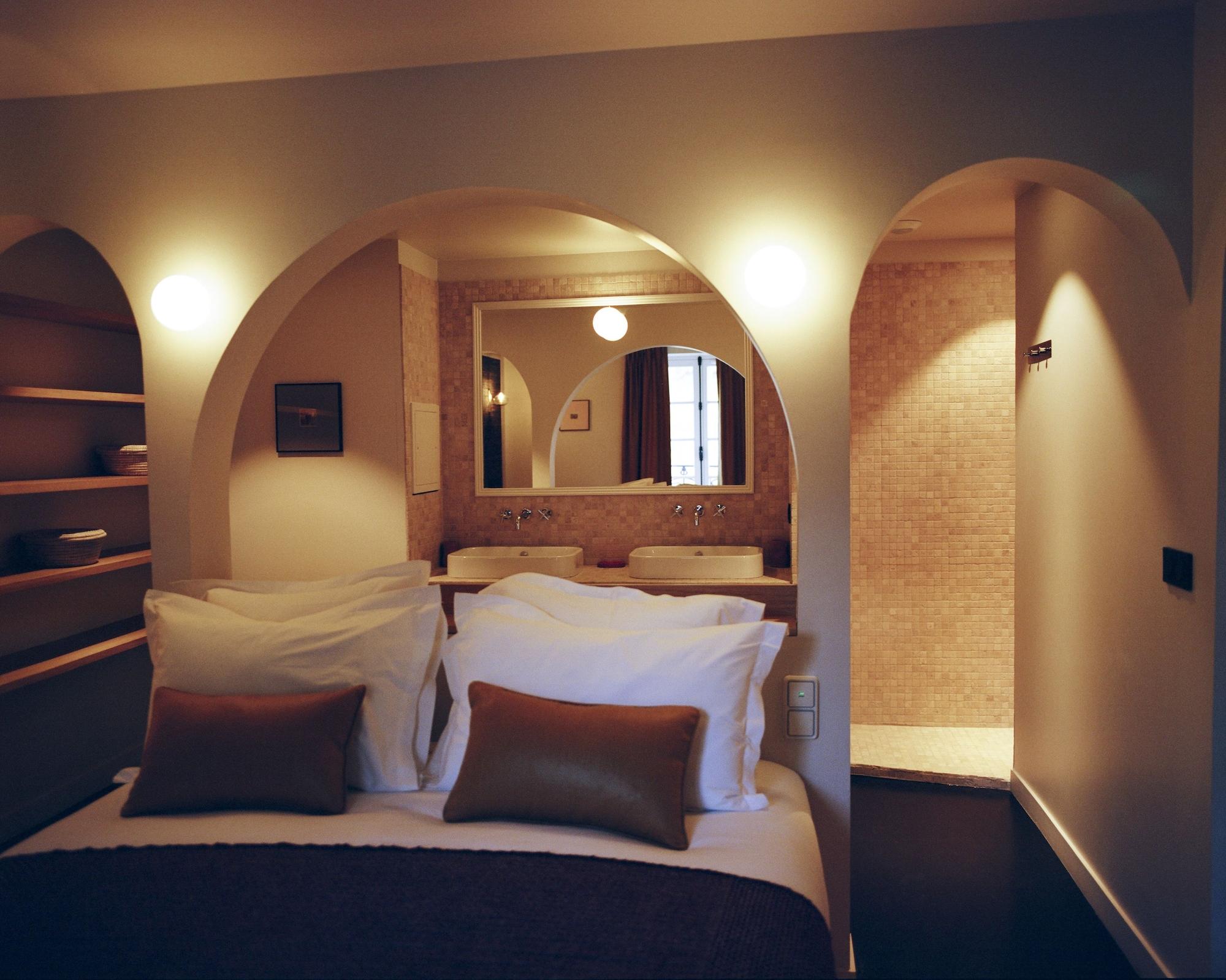 Hotel Habituel Paris Exterior photo