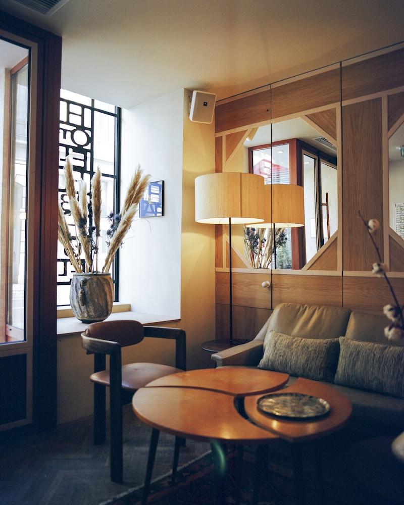 Hotel Habituel Paris Exterior photo