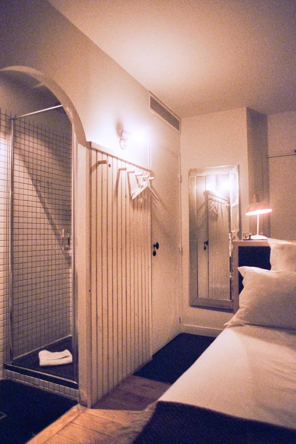 Hotel Habituel Paris Exterior photo